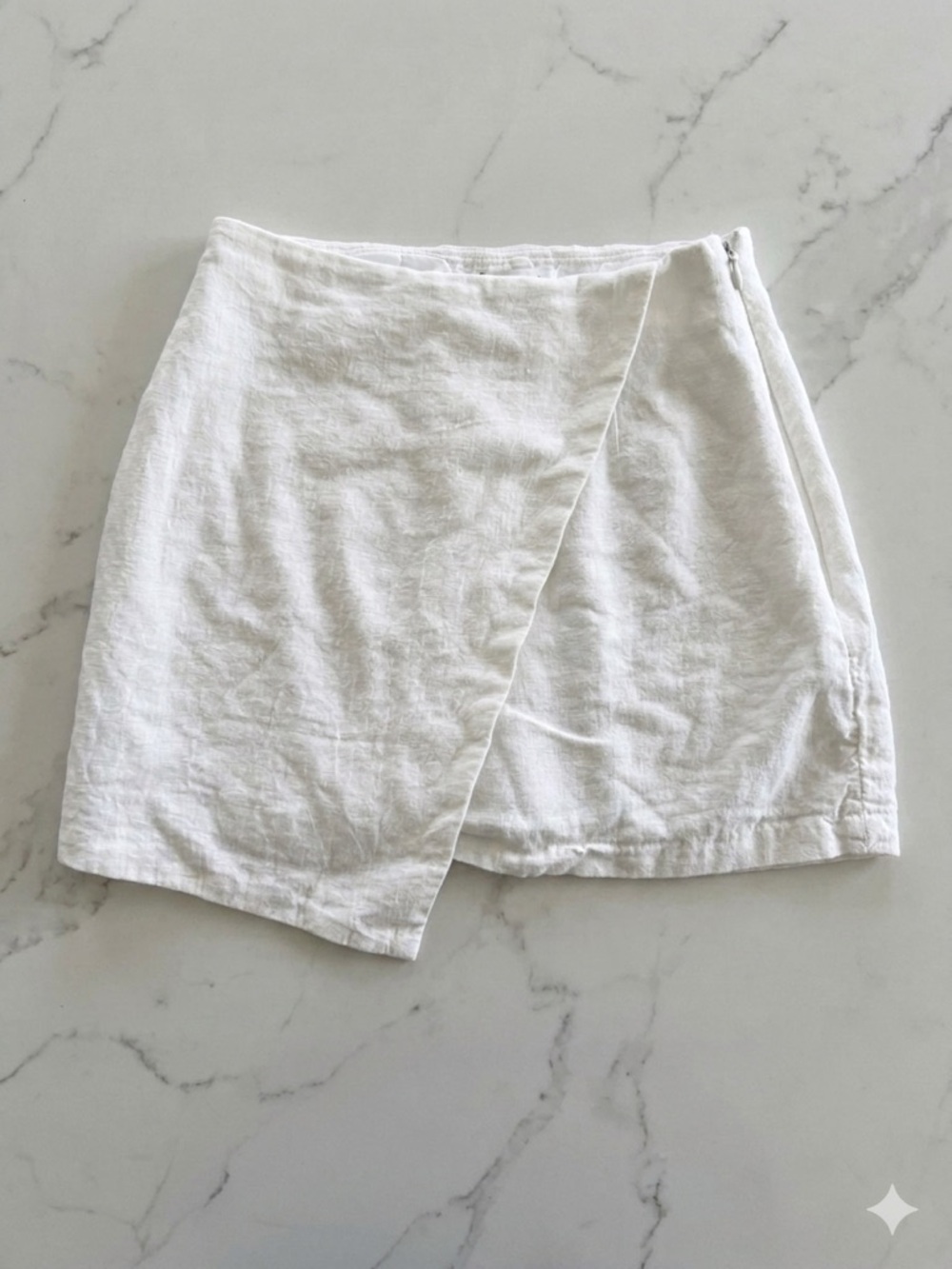 Abercrombie & Fitch White Linen Blend Wrap Mini Skort XS